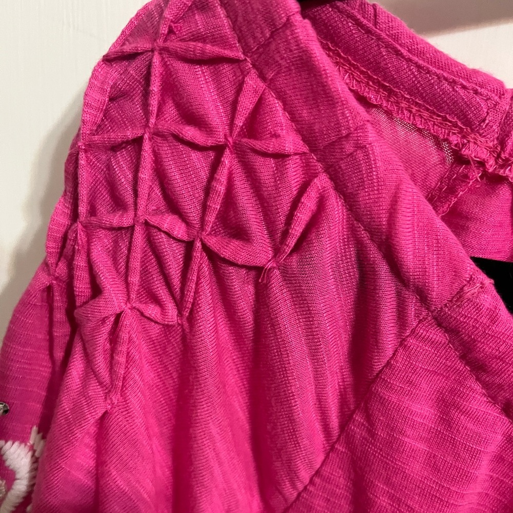 2X INC Pink shirt with white accents and rhinestones. NWT - Picture 3 of 11